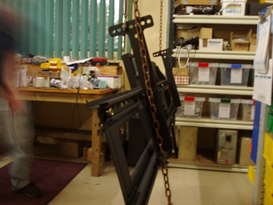 Photo - Tenpintec custom double flat screen hanging mount